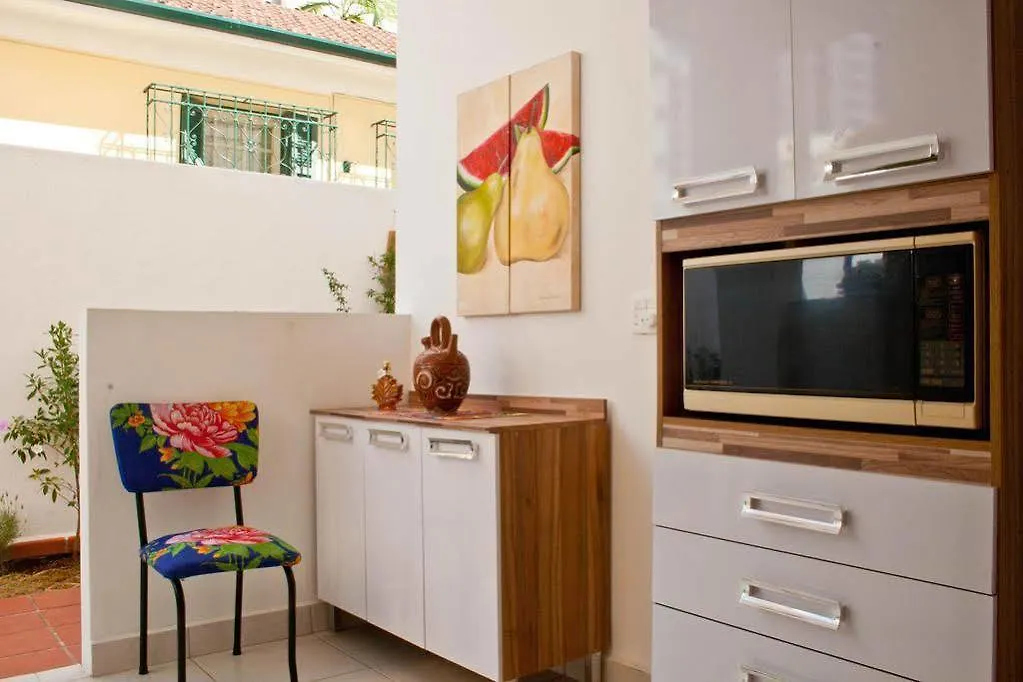 Purple House Hostel Sao Paulo 2*,